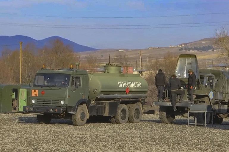 Ռուս խաղաղապահները ԼՂ-ում դաշտային ավտոպարկ են տեղակայել