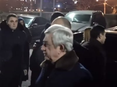 Սերժ Սարգսյանը մասնակցում է Գալուստ Սահակյանի հոգեհանգստի արարողությանը