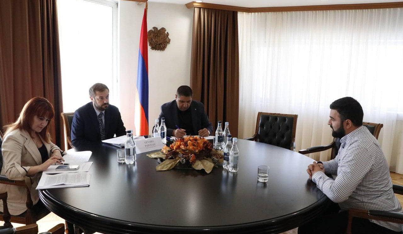 ՀՀ էկոնոմիկայի նախարար Գևորգ Պապոյանի մոտ տեղի է ունեցել քաղաքացիների ընդունելություն