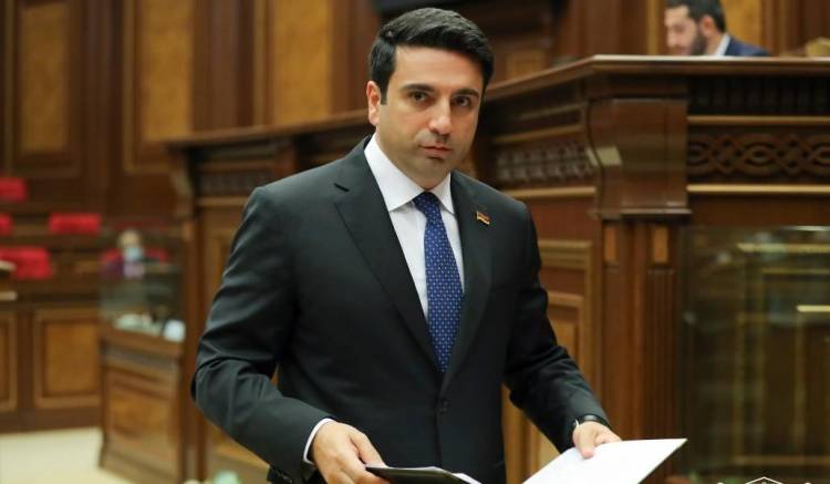 Ալեն Սիմոնյանը որոշել է չխախտել հին ավանդույթները · «Հրապարակ»