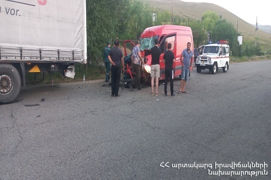 Սպիտակ-Երևան ավտոճանապարհին բախվել են «MAN» մակնիշի բեռնատարը և «Mercedes-Benz Sprinter»-ը․ կա տուժած