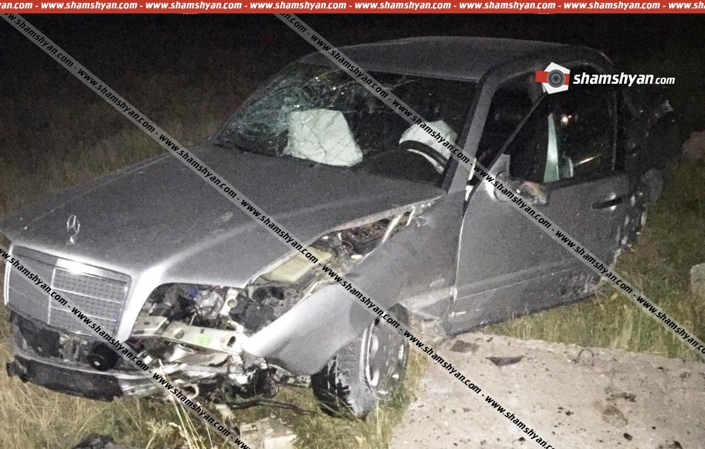 Կոտայքի մարզում բախվել են Mercedes-ները. կա վիրավոր