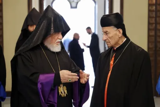Արամ Ա Հայրապետը Ռայի պատրիարքի հետ քննարկել է Լիբանանում ստեղծված իրավիճակը