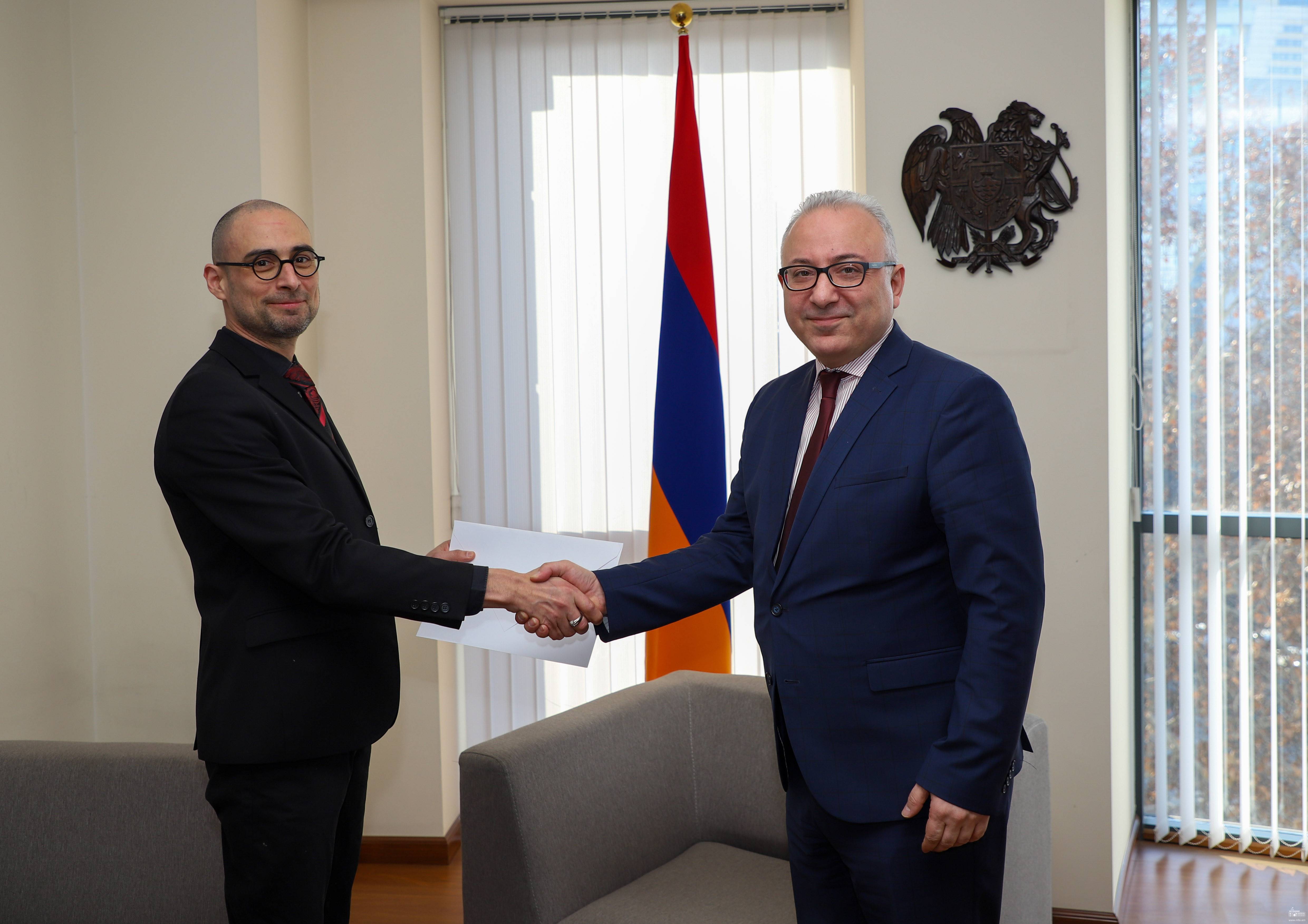 ԱԳ նախարարի տեղակալը Մեքսիկայի նորանշանակ դեսպանին է ներկայացրել ԼՂ-ում օրեցօր վատթարացող հումանիտար իրավիճակը