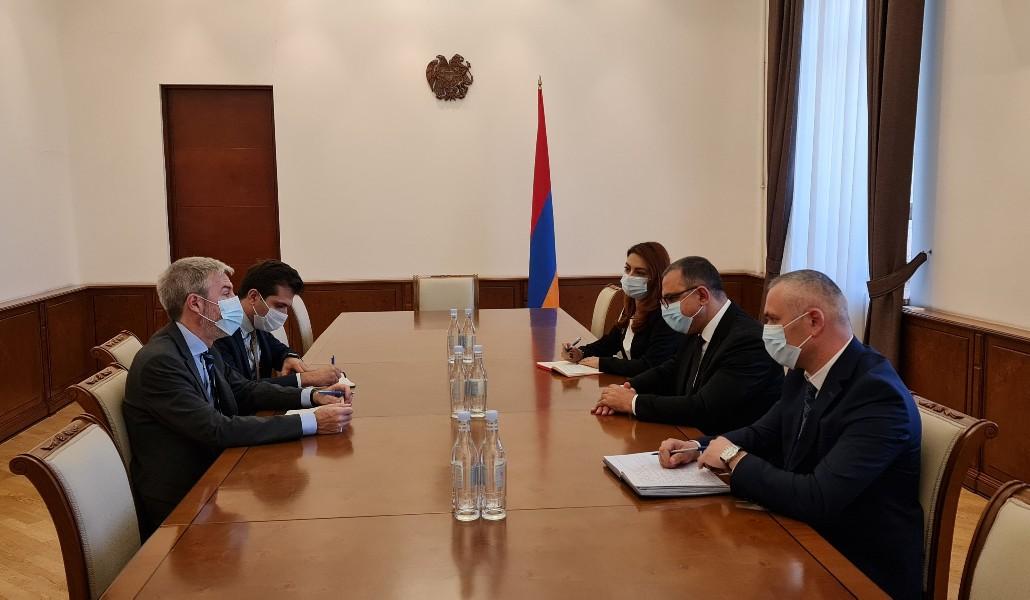 Ֆինանսների նախարարն ընդունել է Շվեդիայի դեսպանին