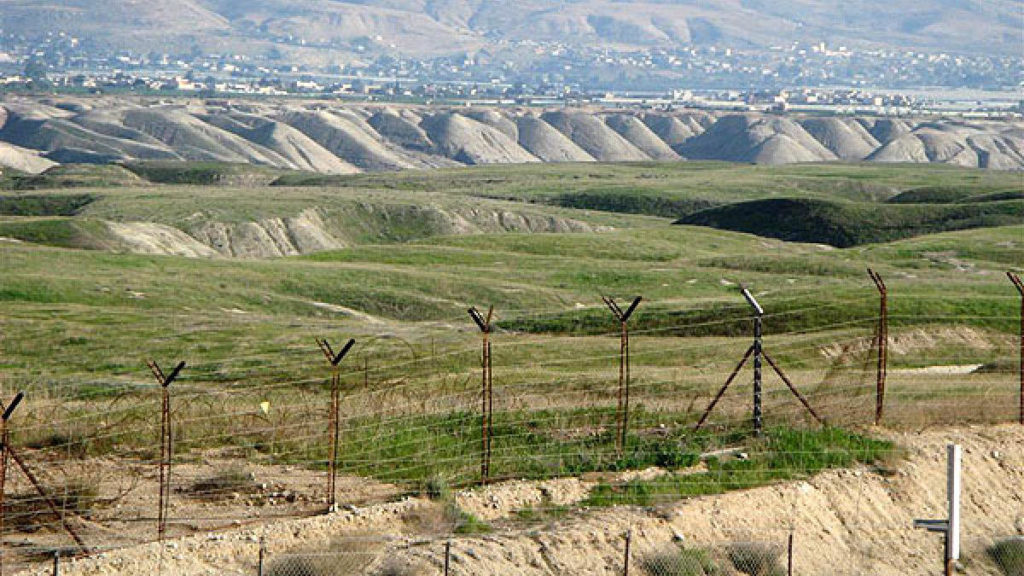 Ադրբեջանի ՊՆ-ն հայտնել է հայ-ադրբեջանական սահմանին վիրավոր զինծառայողի մասին
