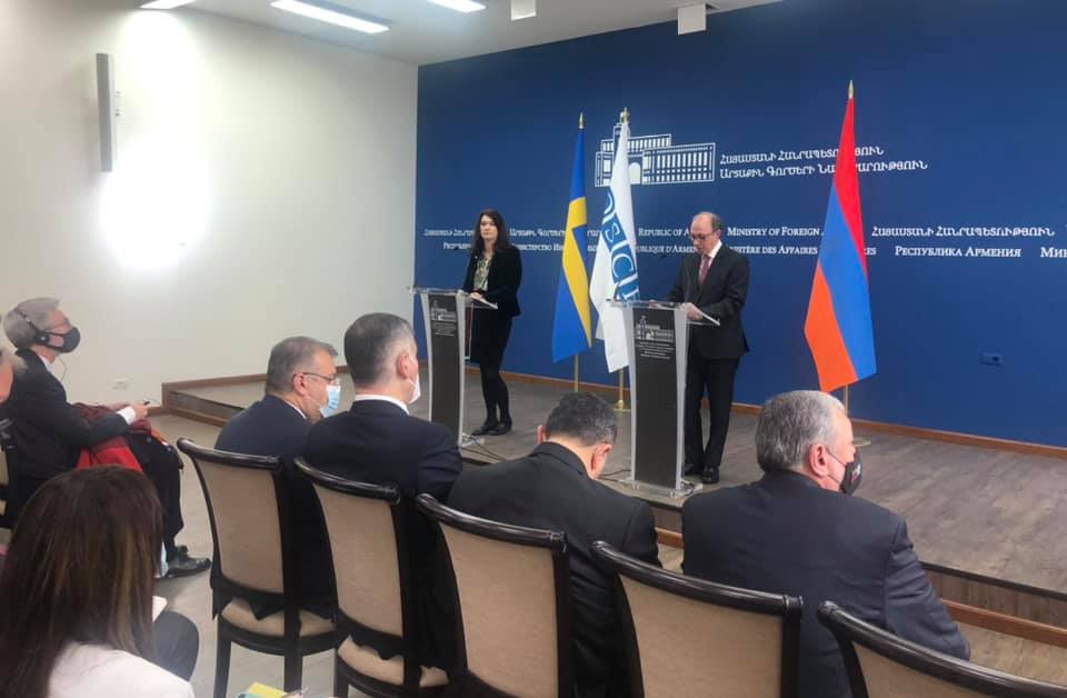 Мы продолжим нашу борьбу за справедливый и достойный мир в Арцахе: министр ИД Армении  
