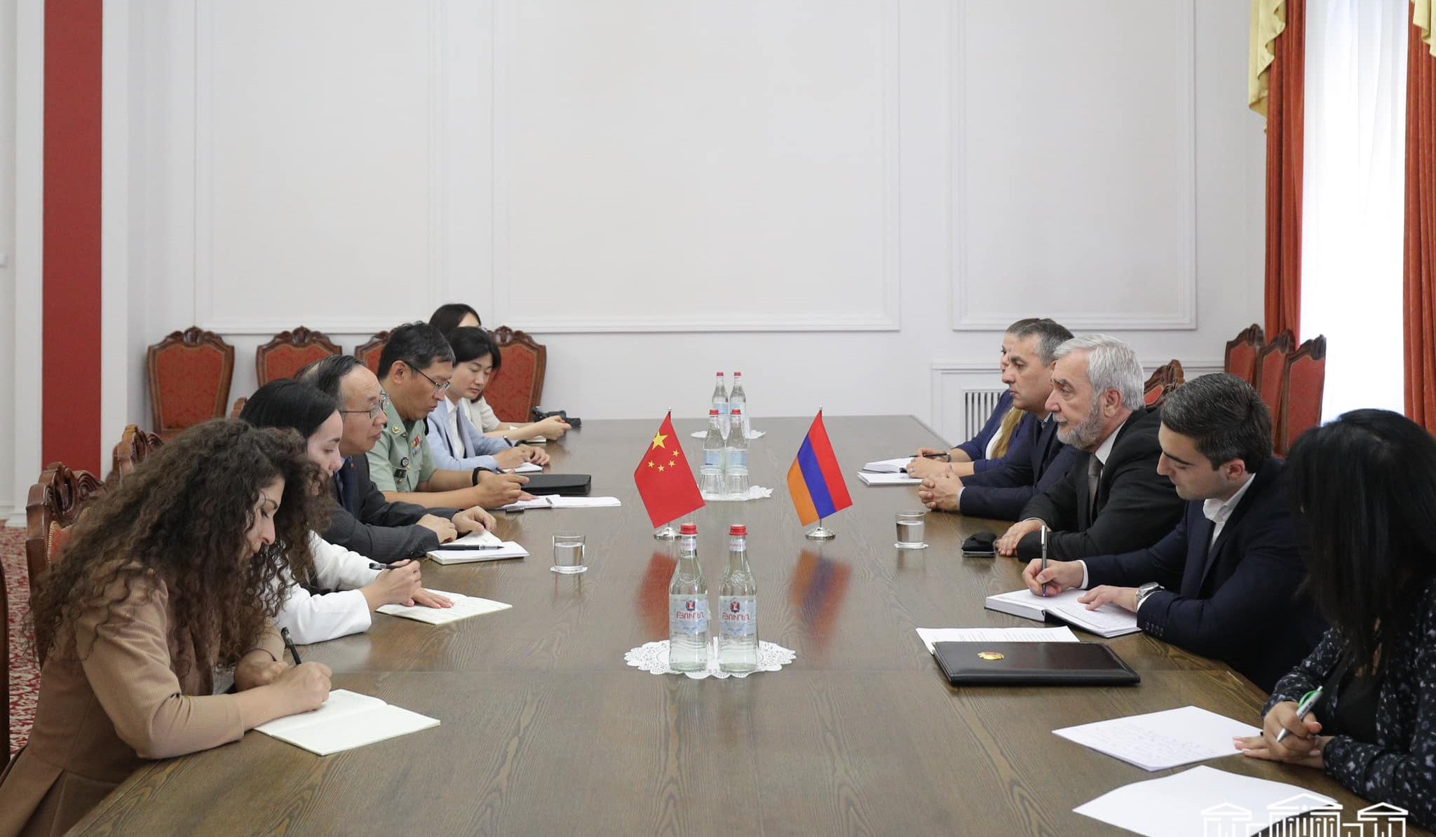 44-օրյա պատերազմից հետո մեր երկիրը փորձում է վեր հանել պարտության դասերը. Անդրանիկ Քոչարյանը՝ ՀՀ-ում Չինաստանի դեսպանին