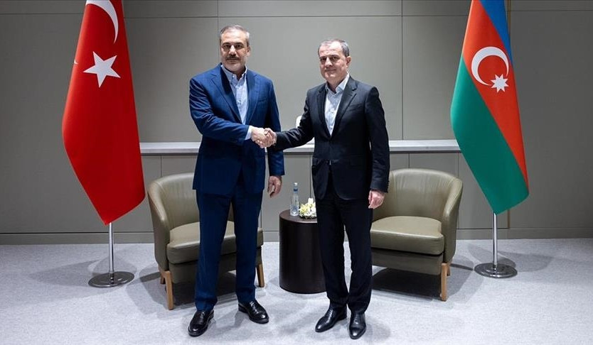 Հանդիպել են Թուրքիայի ու Ադրբեջանի ԱԳ նախարարները