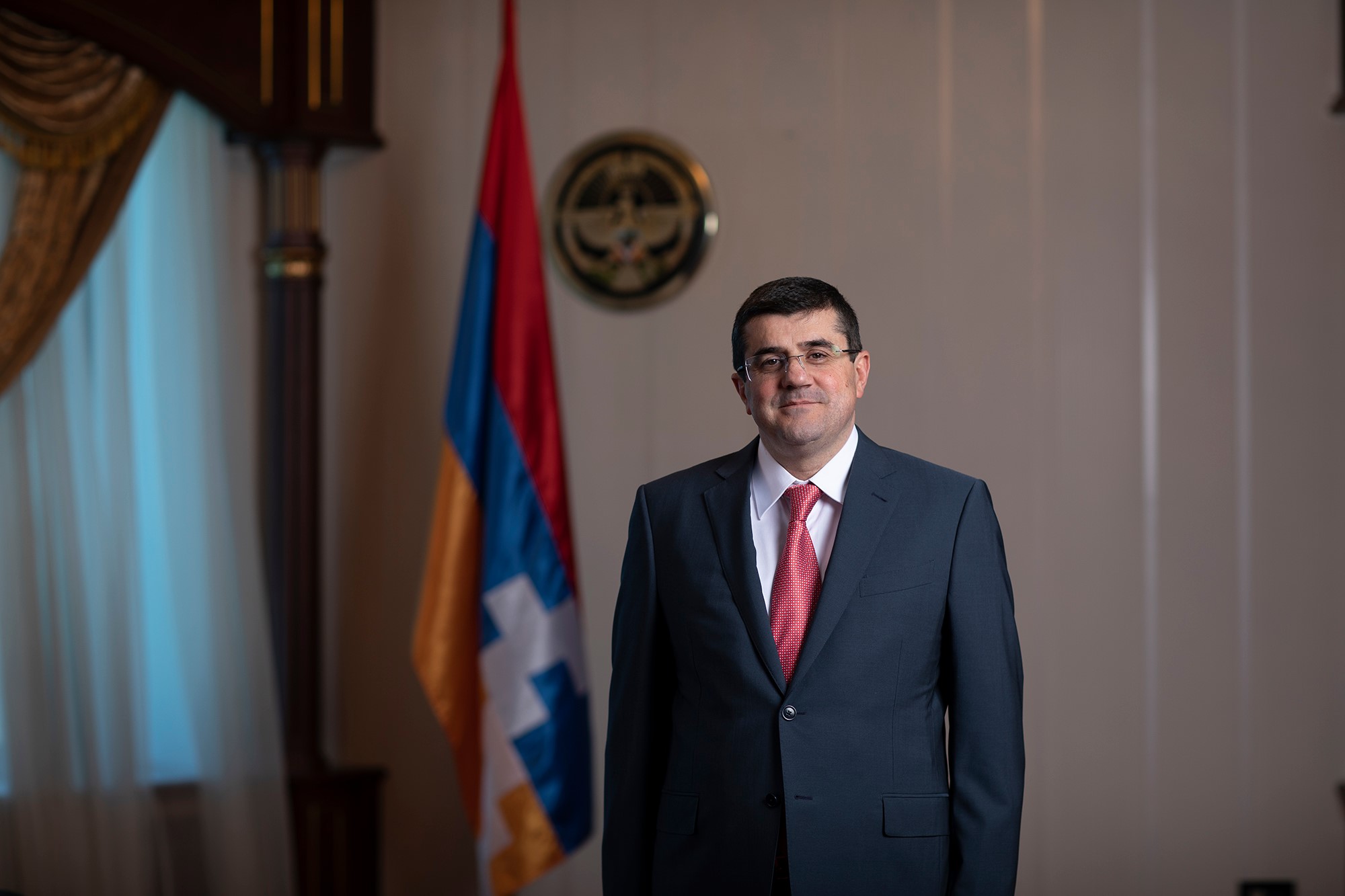 «Հրապարակ». Արայիկ Հարությունյանը բանակցում է երկու ուժի հետ