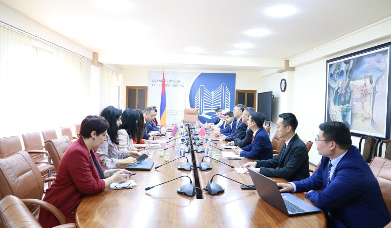 Քննարկվել են ՀՀ-ում Չինաստանի երկրաբանական կորպորացիայի ներդրումային ծրագրերի հնարավորությունները