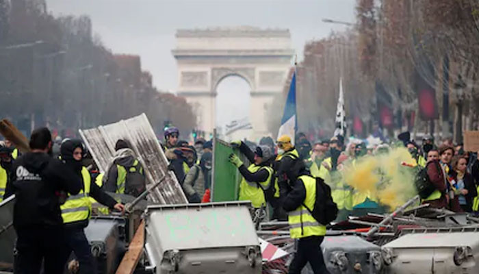 Ադրբեջանը Ֆրանսիային՝ մարդկանց խաղաղ բողոքի ակցիաների իրավունքը հարգելու կոչ է արել
