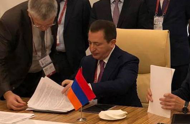 Հայաստանում կան կոնկրետ քաղաքական դեմքեր, որոնք շատ հստակ հետաքրքրություններ ունեն զենքի բիզնեսում. Դավիթ Գալստյան