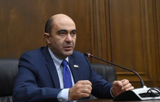 Վարչապետը ԲՐԻԿՍ-ում ՍԴ որոշումը հղում անելուց հետո վերադարձավ և ԱԺ ամբիոնից խոսեց Ալիևի փաստարկներով