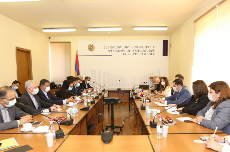 Սուրեն Պապիկյանն ընդունել է Իրանի ճանապարհաշինության և քաղաքաշինության նախարարի գլխավորած պատվիրակությանը