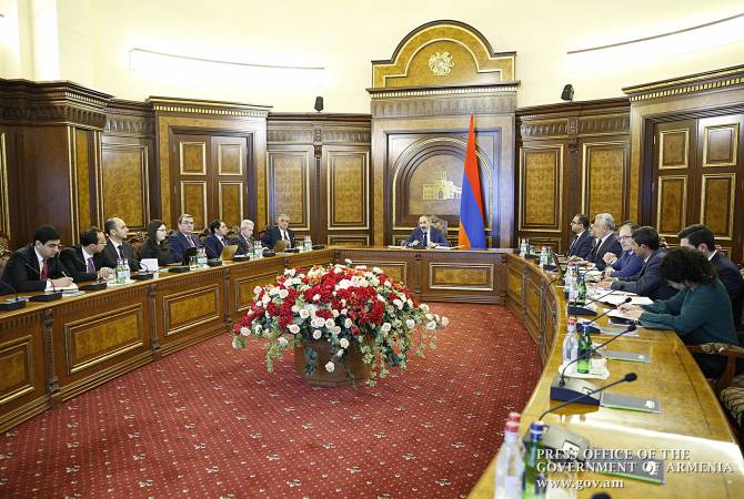 Հետևողական ենք լինելու կանխիկ շրջանառությունը կրճատելու առումով. Փաշինյան