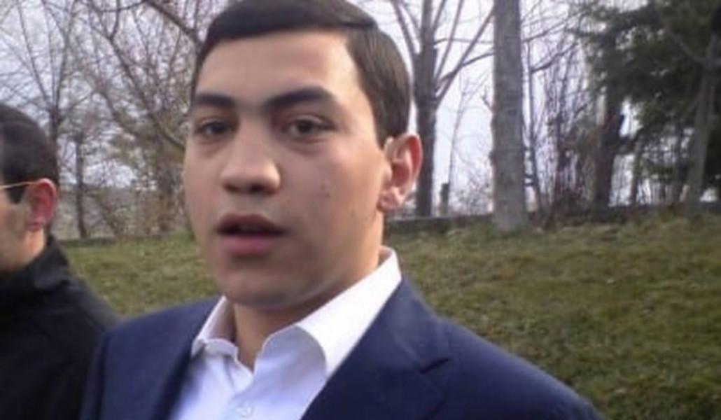 Սյունիքի նախկին մարզպետ Սուրիկ Խաչատրյանի որդին ազատ է արձակվել կալանքից