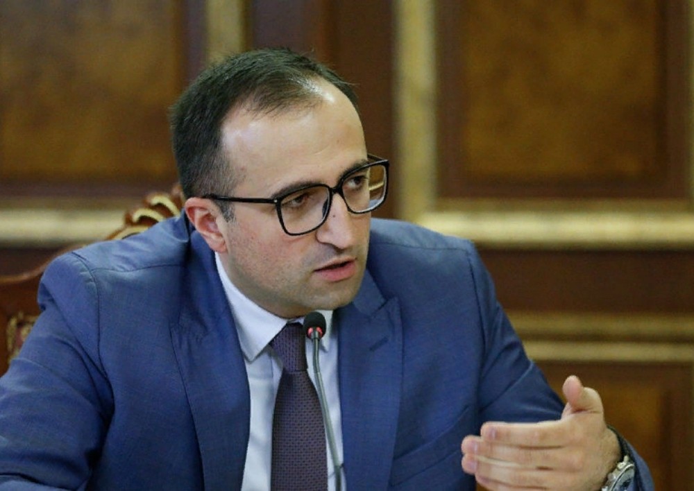 Քիչ առաջ կորոնավիրուսով պայմանավորված իրավիճակի մասին խոսեցի Վրաստանի առողջապահության նախարարի հետ․ Արսեն Թորոսյան