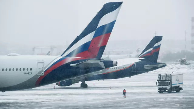 Մոսկվայի օդանավակայաններում ձյան տեղումների պատճառով ավելի քան 50 չվերթ հետաձգվել է