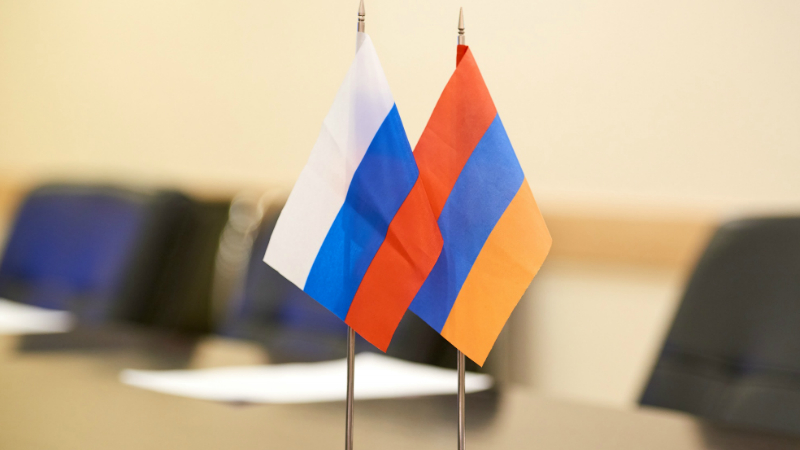 Երևանը Մոսկվայի հետ քննարկում է ռուսական խաղաղապահ առաքելության, Արցախում անվտանգության երաշխավորմանն ուղղված գործողությունների շրջանակը․ ՀՀ կառավարություն