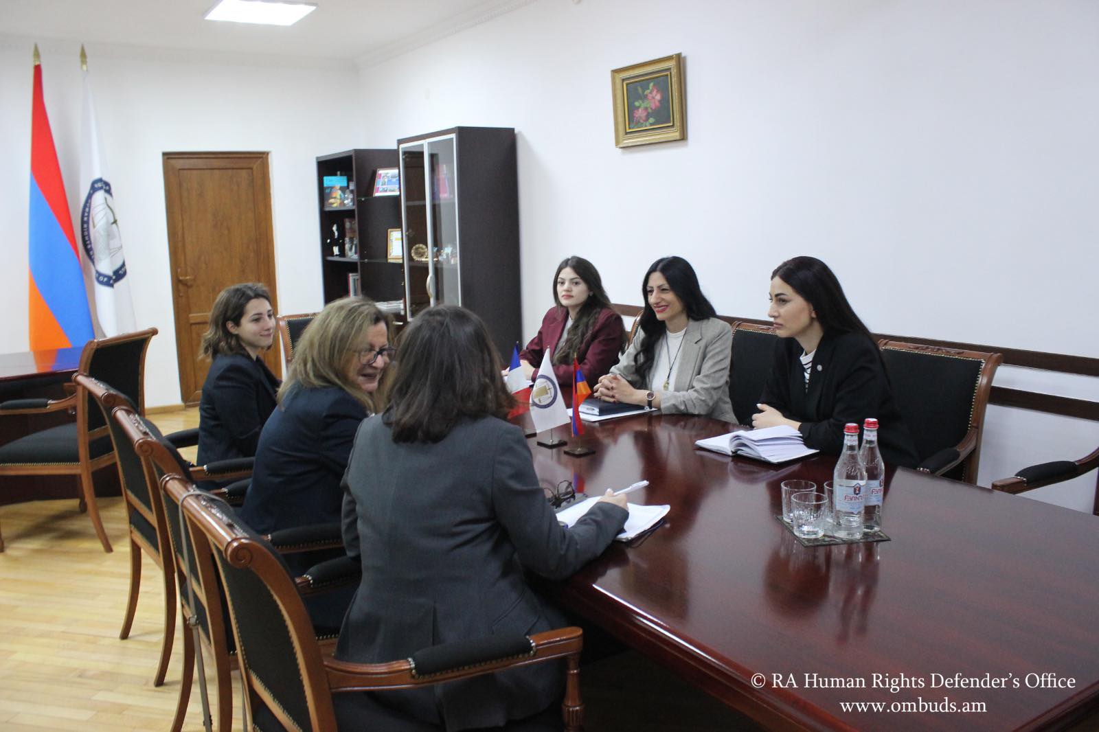 Անահիտ Մանասյանը քննարկել է իրավաբանական կրթության և մարդու իրավունքների պաշտպանության հարցերը Հայաստանում Ֆրանսիական համալսարանի ներկայացուցիչների հետ 