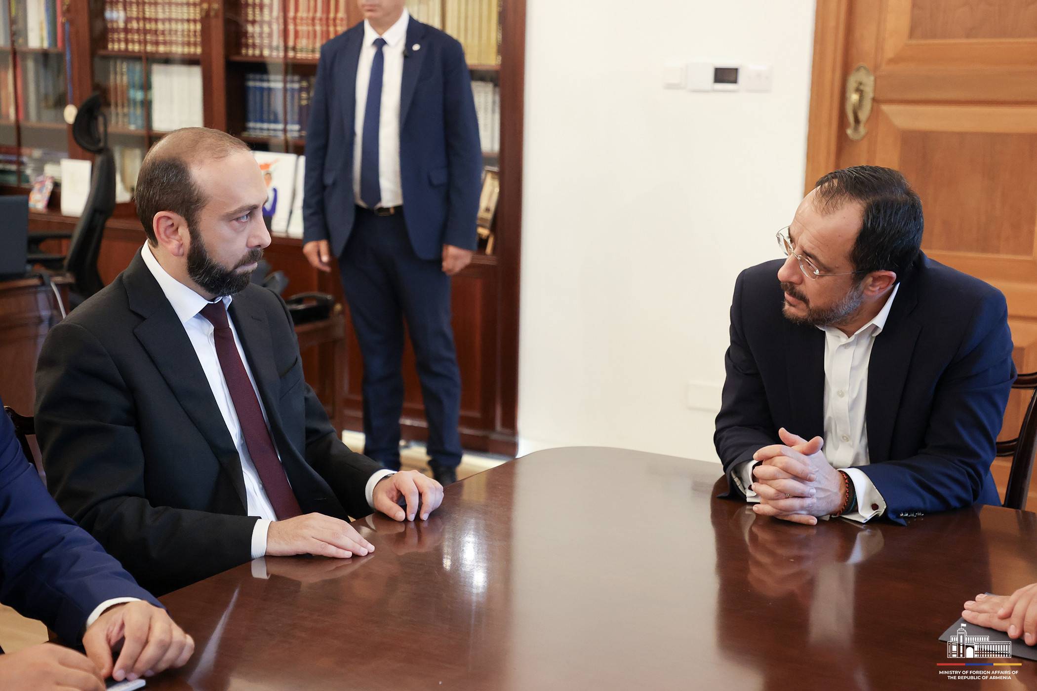 Միրզոյանը Կիպրոսի նախագահի հետ զրույցում նշել է Խաղաղության խաչմերուկի կյանքի կոչման կարևորությունը