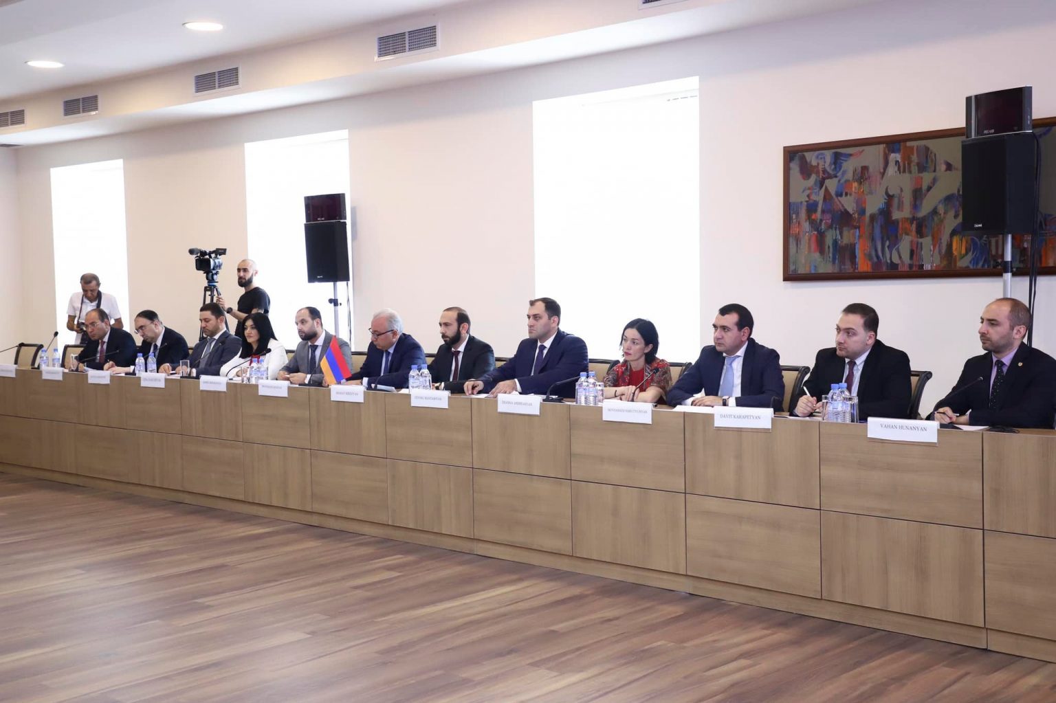 ՀՀ-ում ընթանում է առևտրի, տեխնոլոգիաների, գիտակրթական և մշակույթի բնագավառներում համագործակցության հայ-հնդկական միջկառավարական հանձնաժողովի 8-րդ նիստը