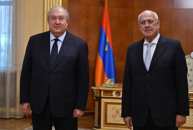 Նախագահ Արմեն Սարգսյանը հյուրընկալել է ՀԲԸՄ նախագահ Պերճ Սեդրակյանին