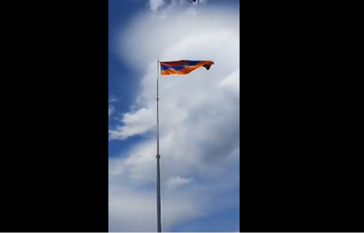Շուռնուխում հանդիսավոր կերպով բարձրացավ 30 մետրանոց հայկական դրոշը (տեսանյութ)