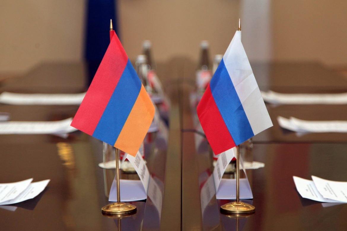 Ռուսաստանը չի պատրաստվում միջամտել Հայաստանի ներքաղաքական կյանքին․ «Հրապարակ»