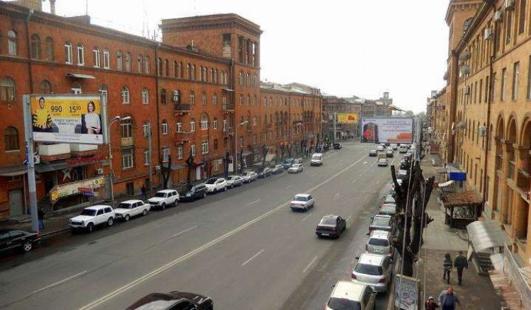 Փակել փողոց նայող պատուհաններն ու պատշգամբի դռները, կիրականացվեն ծառերի սրսկման աշխատանքներ