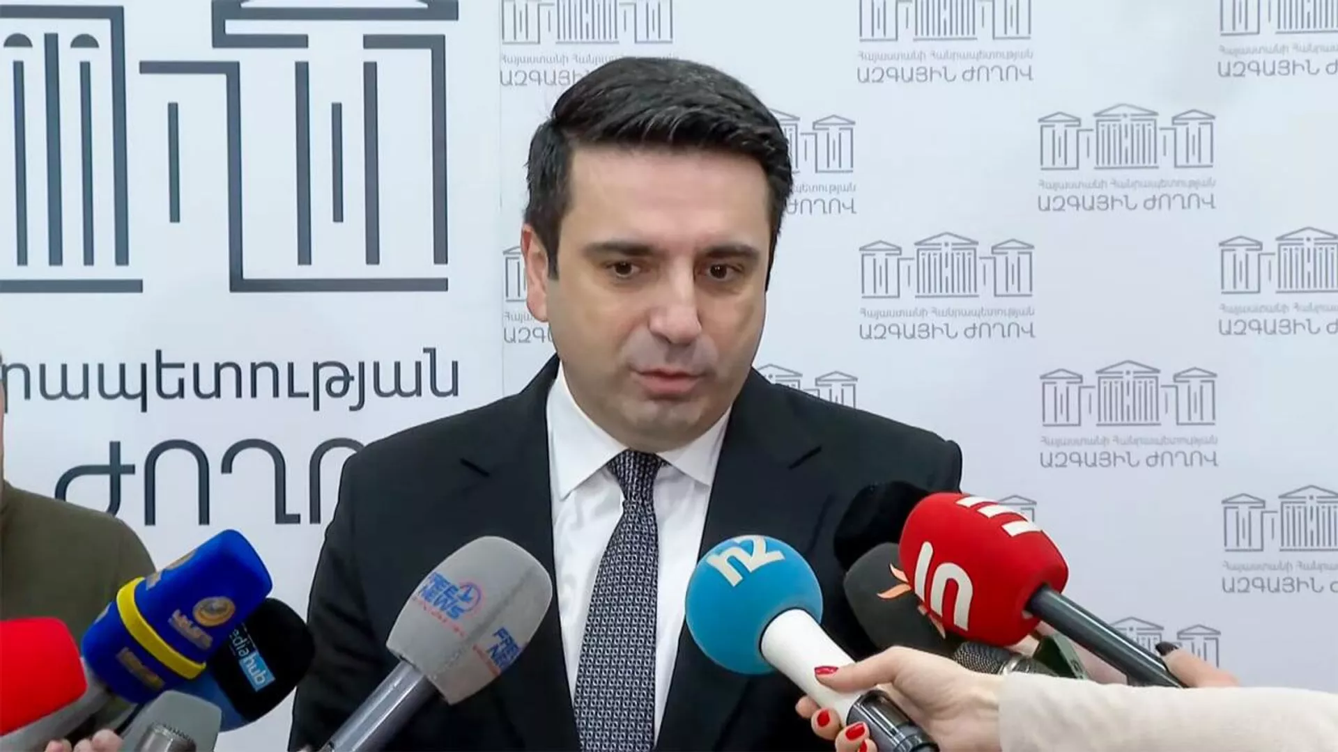 Հնարավոր է` արդարադատության նախարար ՔՊ-ից դուրս էլ փնտրեն. Սիմոնյանը` թեկնածուների մասին
