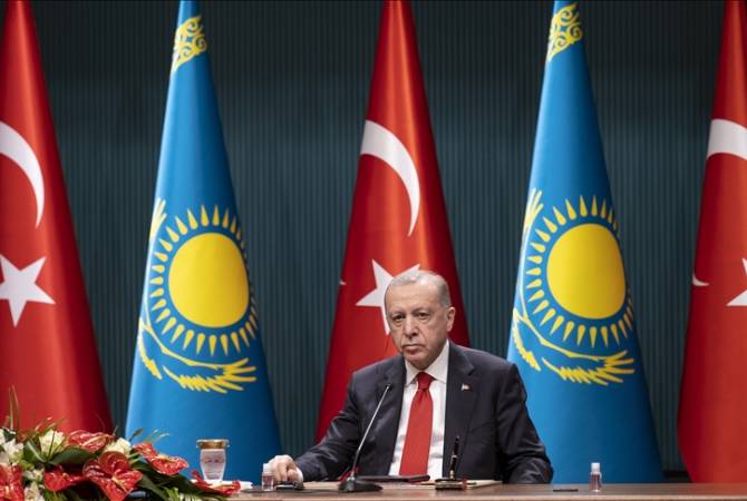 Թուրքիայի նախագահը մեկնել է Ղազախստան