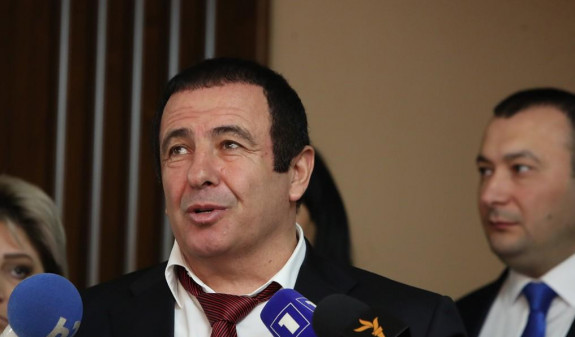 Ես խի՞ պետք է վճարեմ. Ծառուկյան