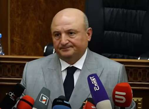 Գյումրիի քաղաքապետի պաշտոնում առաջադրվեց միայն Վարդան Ղուկասյանը