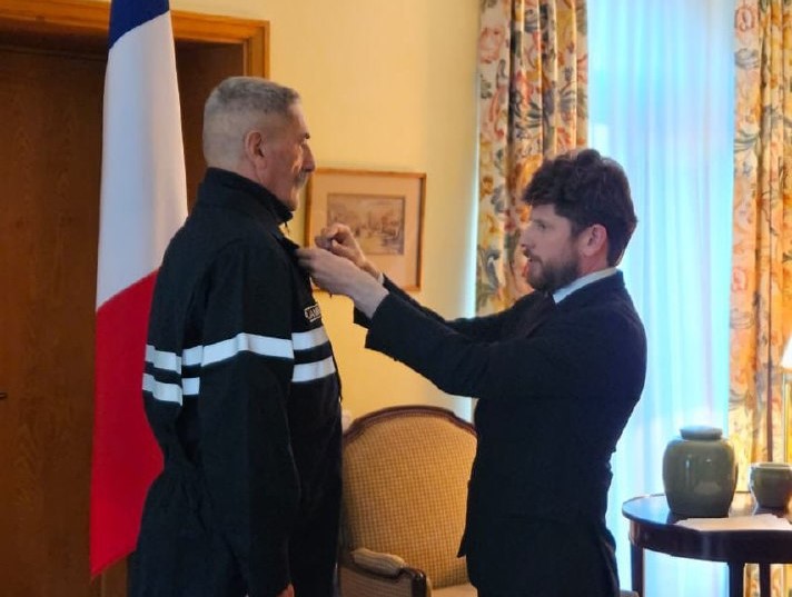 Ֆրանսիայի դեսպանը փոխգնդապետ Ժանինին հանձնեց «Արժանապատիվ ասպետի ազգային շքանշանը»