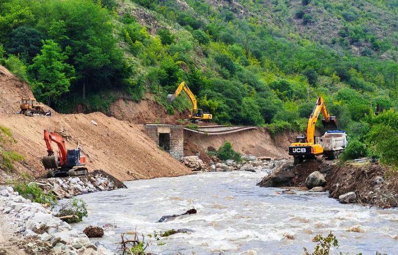 Հայաստանի, Ռուսաստանի և Վրաստանի մասնագետներն աշխատում են ավերված երկաթուղային ենթակառուցվածքի վերականգնման ուղղությամբ