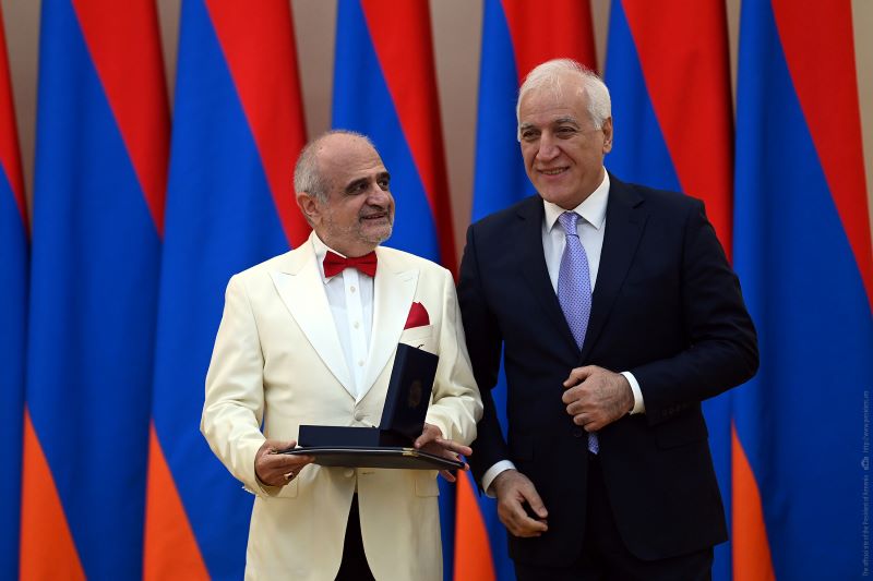 Ռուբեն Բաբայանը պարգևատրվել է Սուրբ Մեսրոպ Մաշտոցի շքանշանով