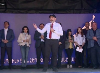 «Փաստ». Նիկոլ Փաշինյանը լիարժեք երջանկության մեջ է. «Ոչ»-ի կողմնակիցների մասին խոսում է հեգնանքով