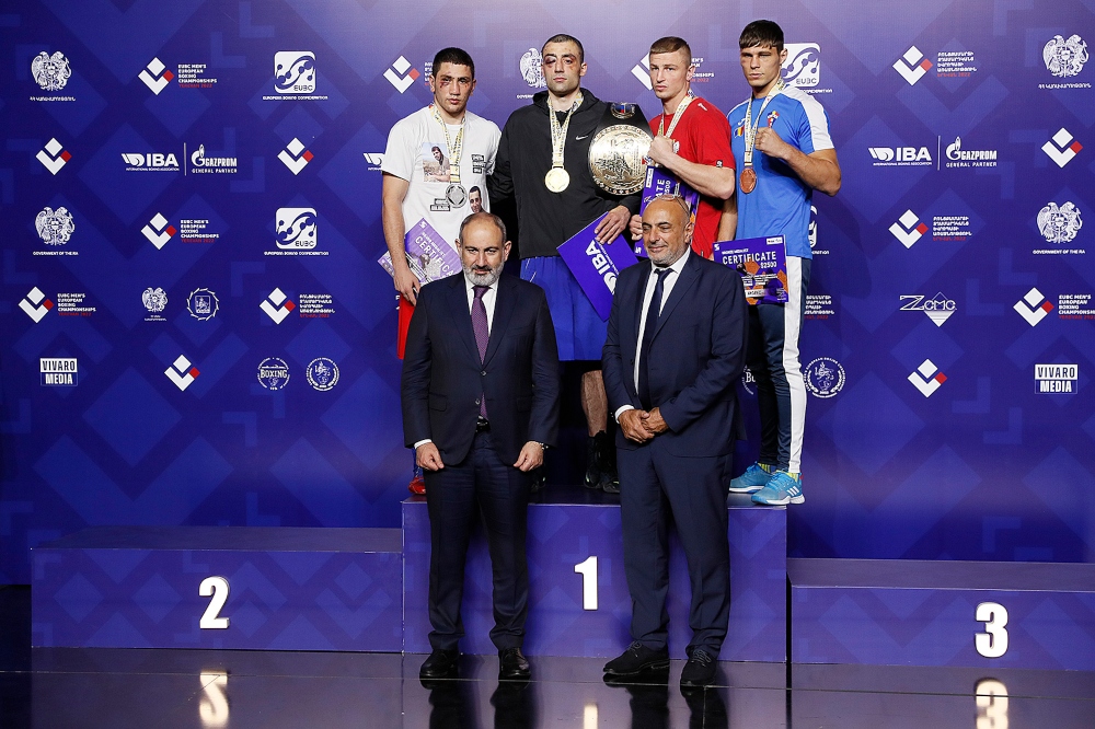 Փաշինյանը շնորհավորեց բռնցքամարտի Եվրոպայի առաջնությանը մեդալներ նվաճած հայ մարզիկներին