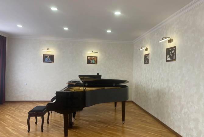 Գյումրու Կարա-Մուրզայի անվան պետական երաժշտական քոլեջում բացվեց Հմայակ Դուրգարյանի անվան լսարանը