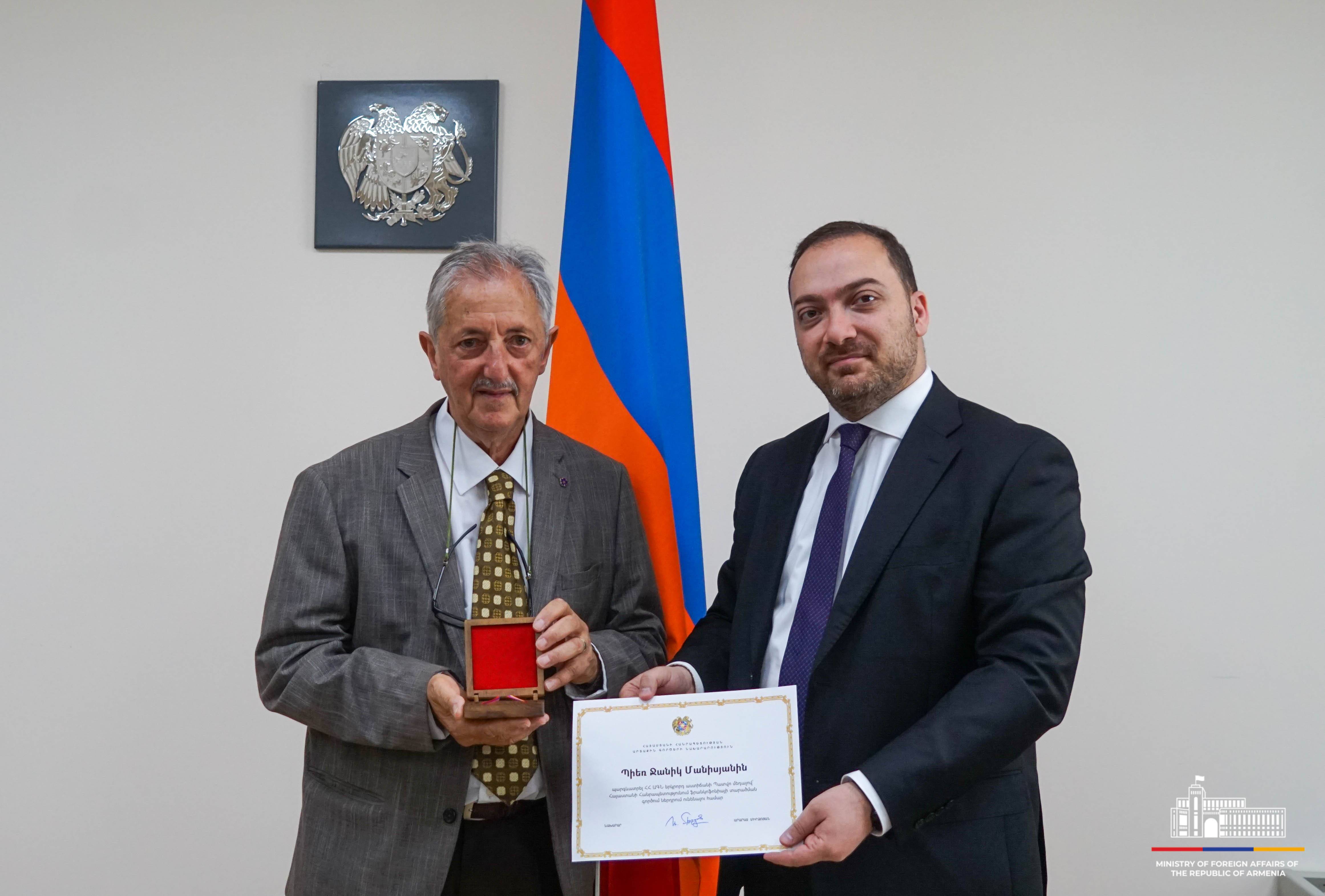 ՀՀ ԱԳՆ գլխավոր քարտուղարն ընդունել է ֆրանսիական «SPFA» հումանիտար կազմակերպության նախագահին
