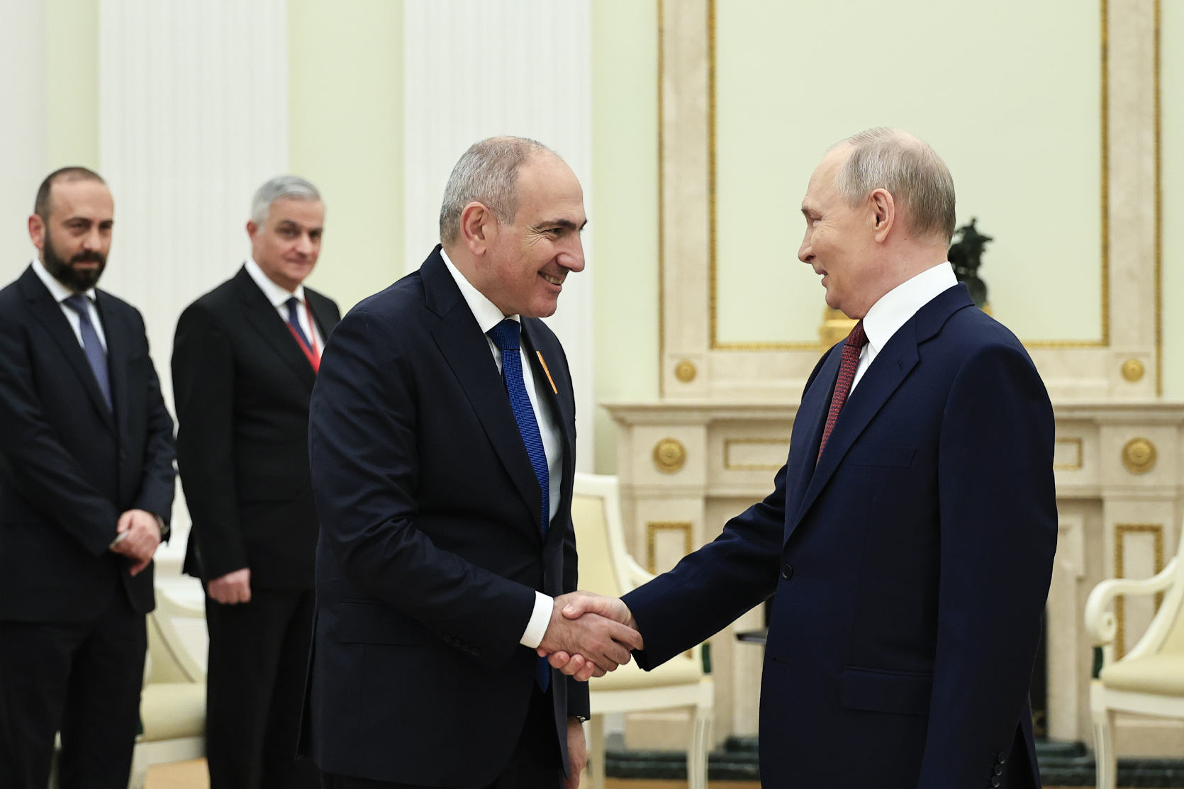 ՌԴ նախագահը պիտի այդքան մանրամասն ուսումնասիրե՞ր ՀՀ սահմանադրությունն ու օրենքները. Փաշինյանը՝ ՌԴ անձնագիր ունեցող անձանց՝ ընտրություններին մասնակցելու Պուտինի հայտարարության մասին