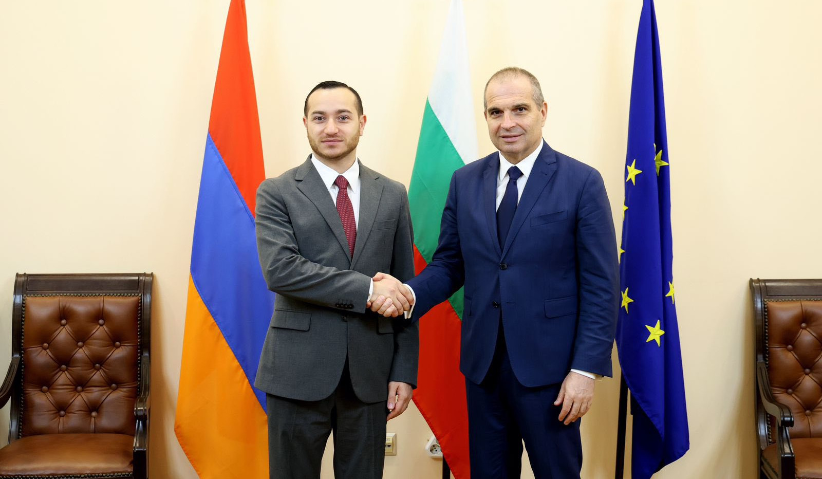 Նոր հեռանկարներ տրանսպորտի, կապի և հեռահաղորդակցության ոլորտներում. Մխիթար Հայրապետյանի եզրափակիչ հանդիպումը Բուլղարիայում