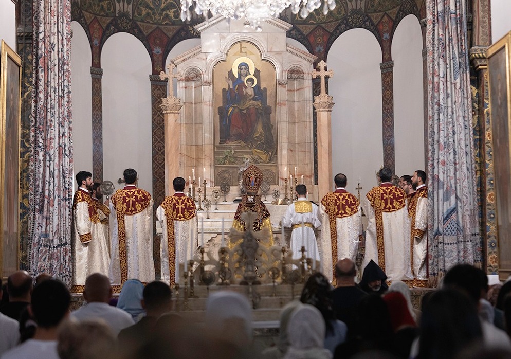 Մայր Աթոռը՝ Սուրբ Պատարագին Ամենայն Հայոց Կաթողիկոսի և թեմակալ առաջնորդի անունների զեղչման հակականոնականության մասին