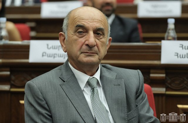 Ես դեմ եմ «ազգությամբ հայեր»-ի ընդգծմանը․ Վիգեն Խաչատրյանը՝ պարզեցված կարգով ՀՀ քաղաքացիություն շնորհելու մասին