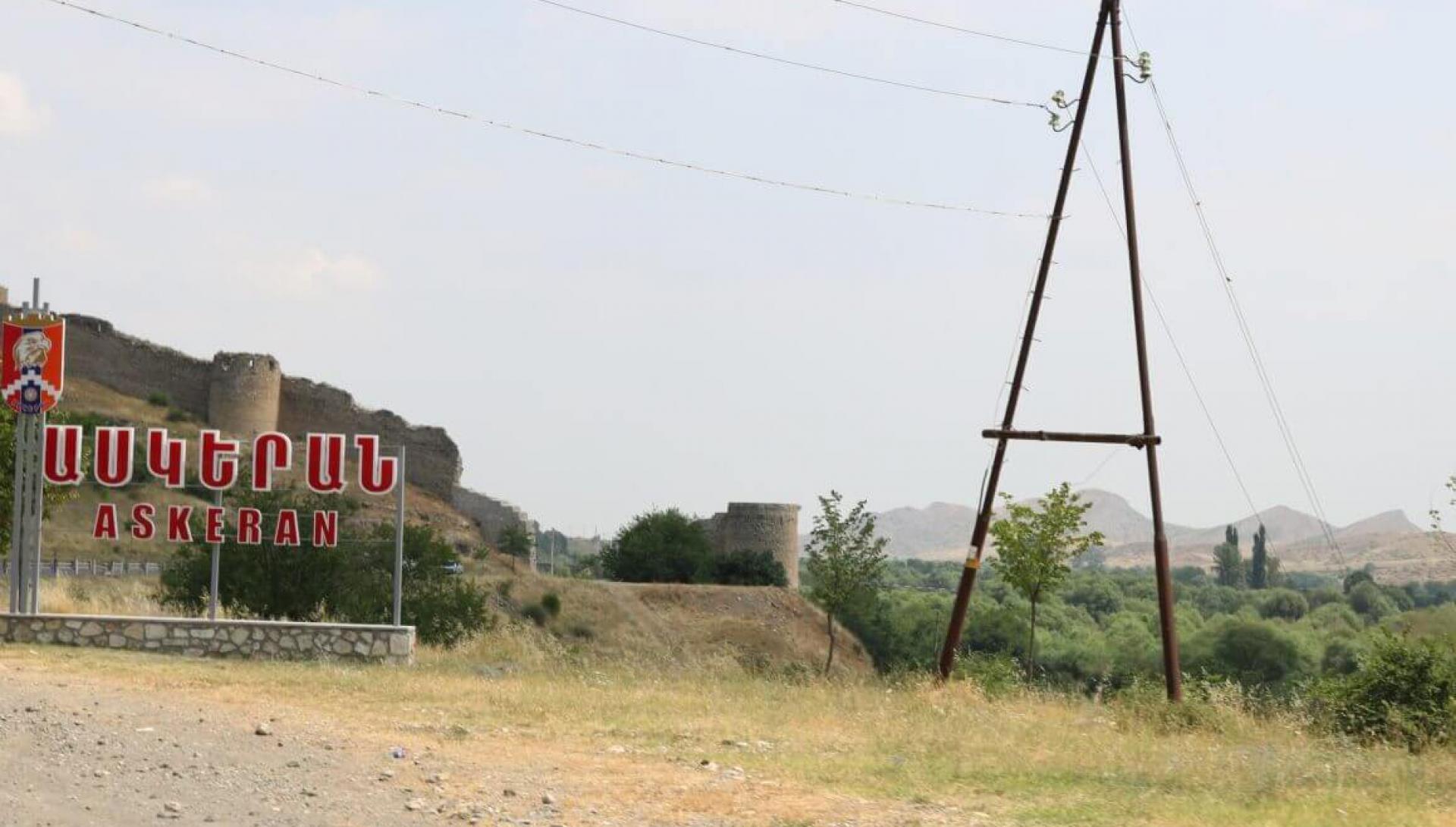 Продвижение азербайджанских ВС на данный момент предотвращено, но противник все еще не вернулся на исходные позиции: НКР Инфоцентр