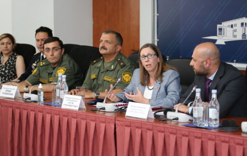 ՀՀ-ում ԱՄՆ դեսպանն այցելել է ՊՆ Պաշտպանական ազգային հետազոտական համալսարան
