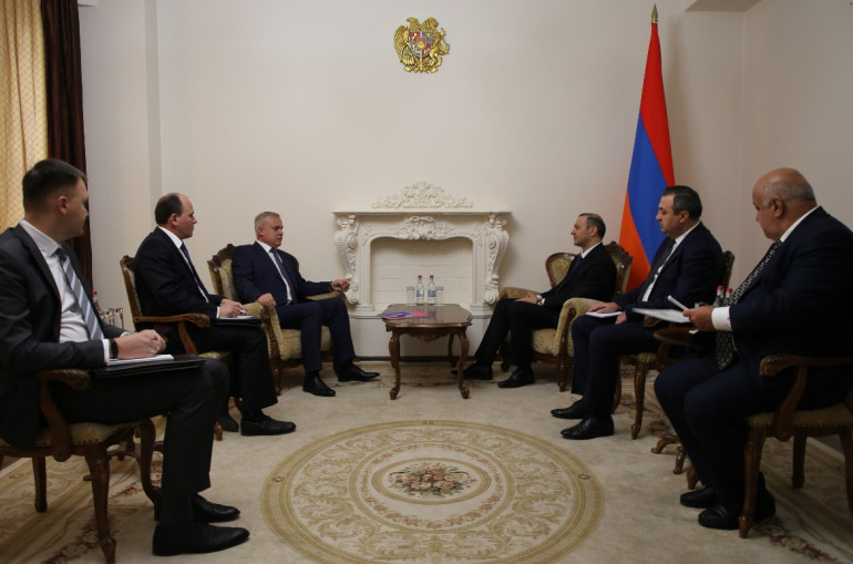 Зась обсудил с секретарем Совбеза Армении возможные меры ОДКБ
