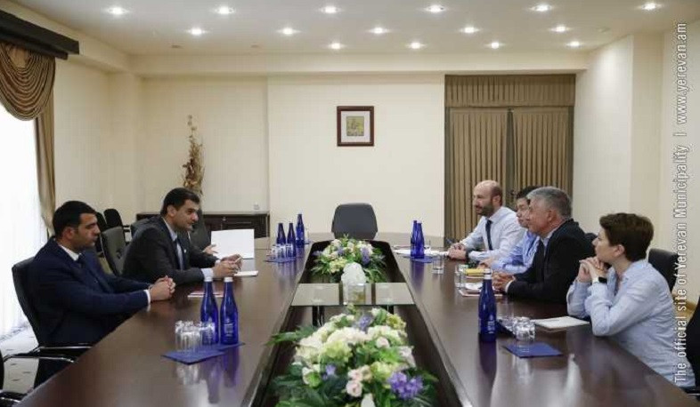 Հրաչյա Սարգսյանն ու ԱԶԲ հայաստանյան գրասենյակի տնօրենը քննարկել են ճանապարհաշինական նախագծերի ընթացքը